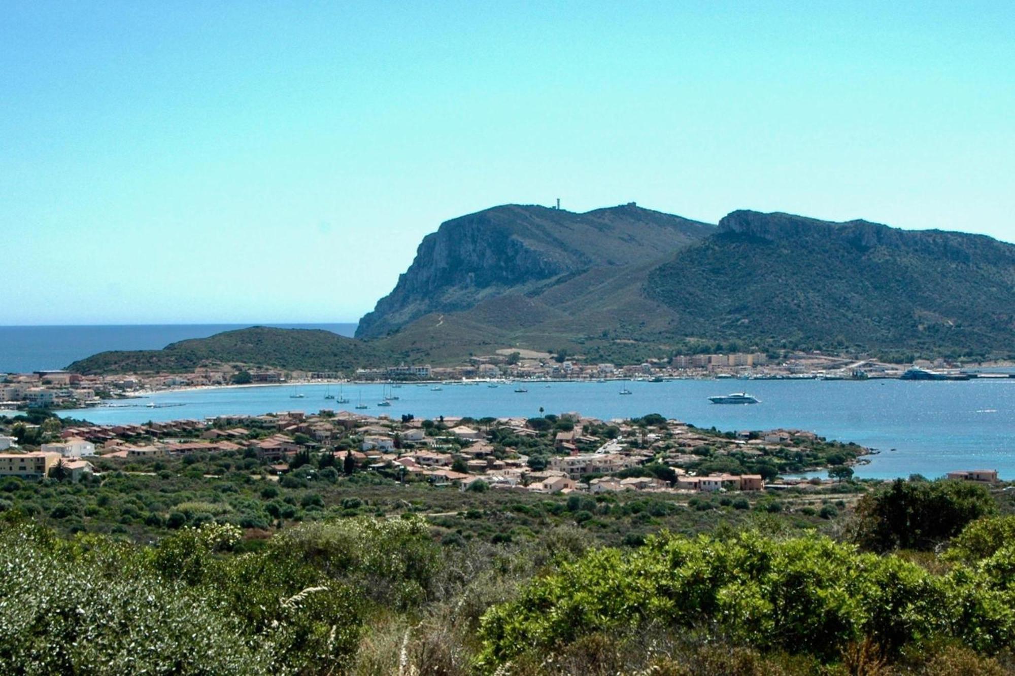 Villetta Franca 100M From The Beach - Happy Rentals Golfo Aranci Luaran gambar