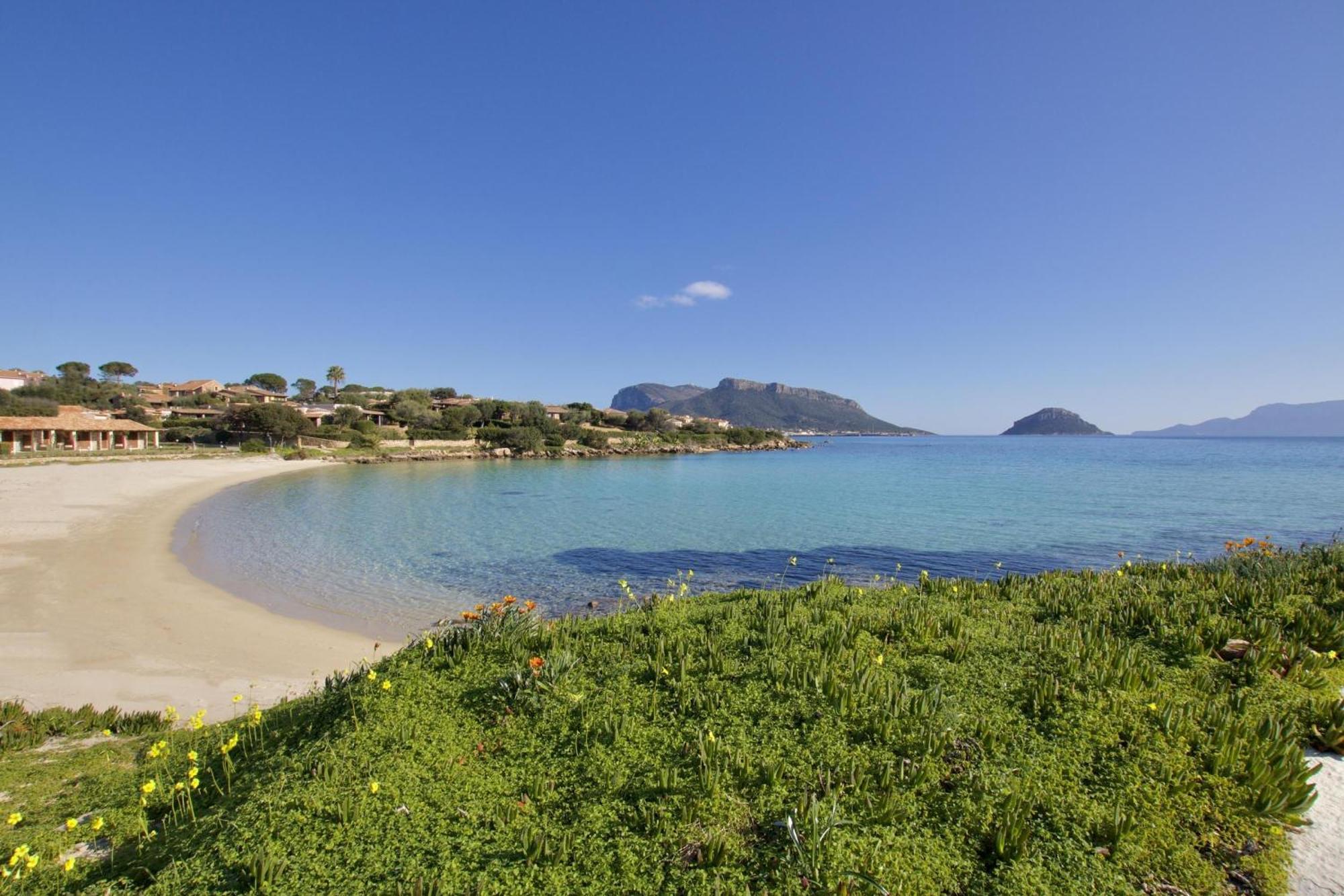 Villetta Franca 100M From The Beach - Happy Rentals Golfo Aranci Luaran gambar