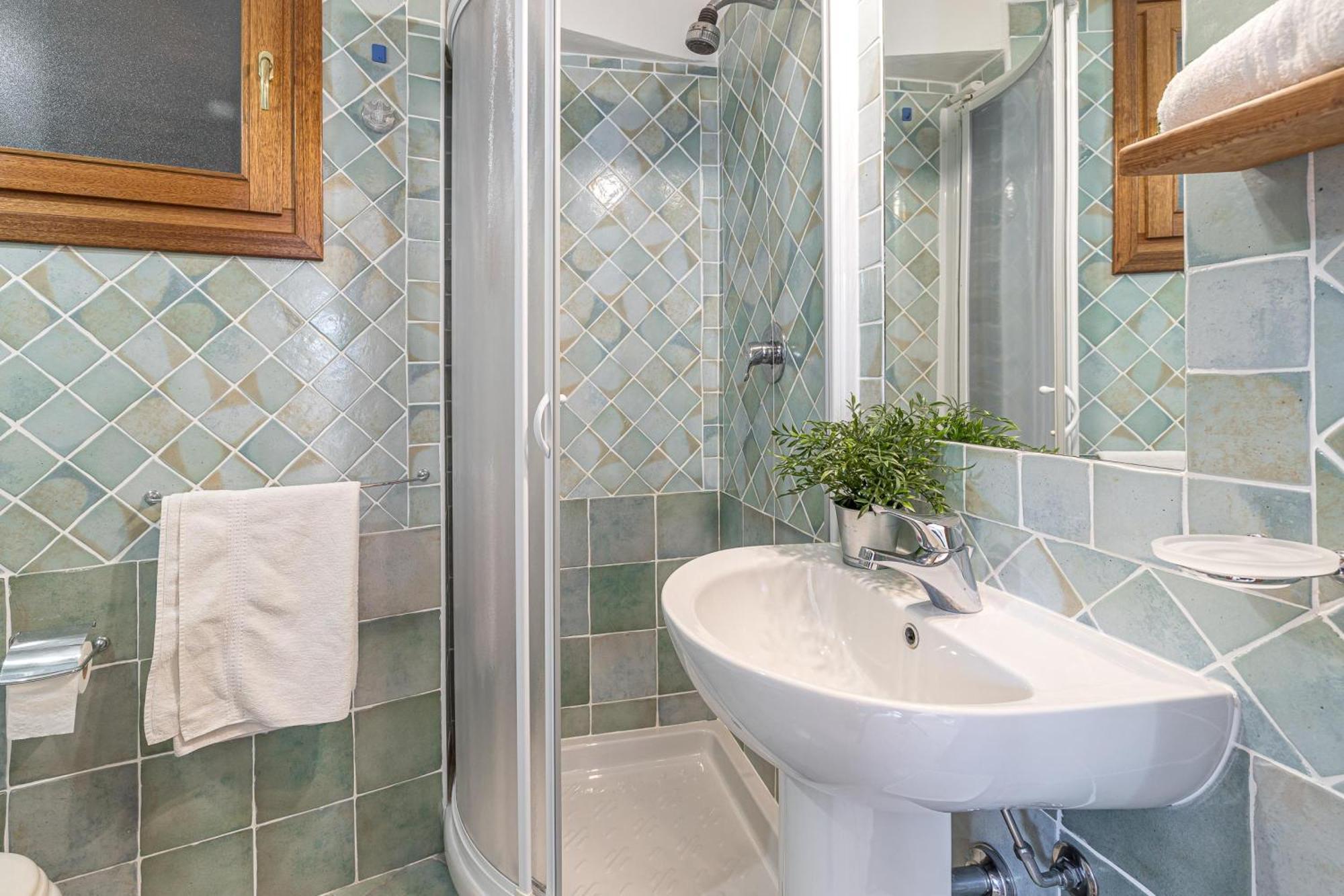 Villetta Franca 100M From The Beach - Happy Rentals Golfo Aranci Luaran gambar